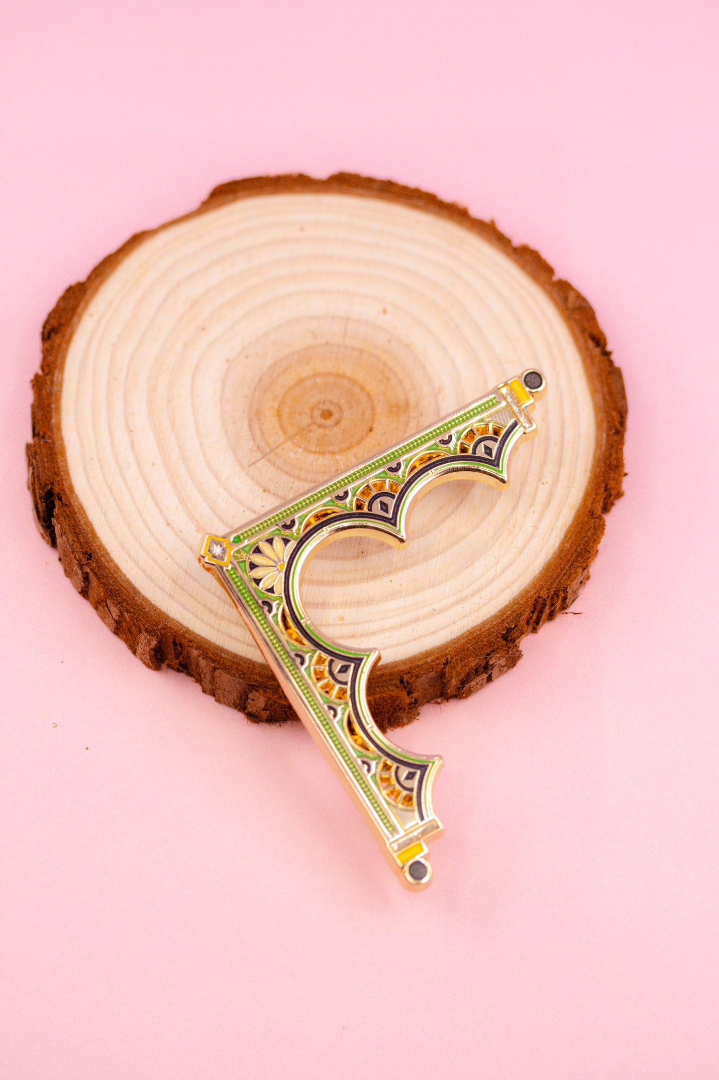 Decorative Corner Pins