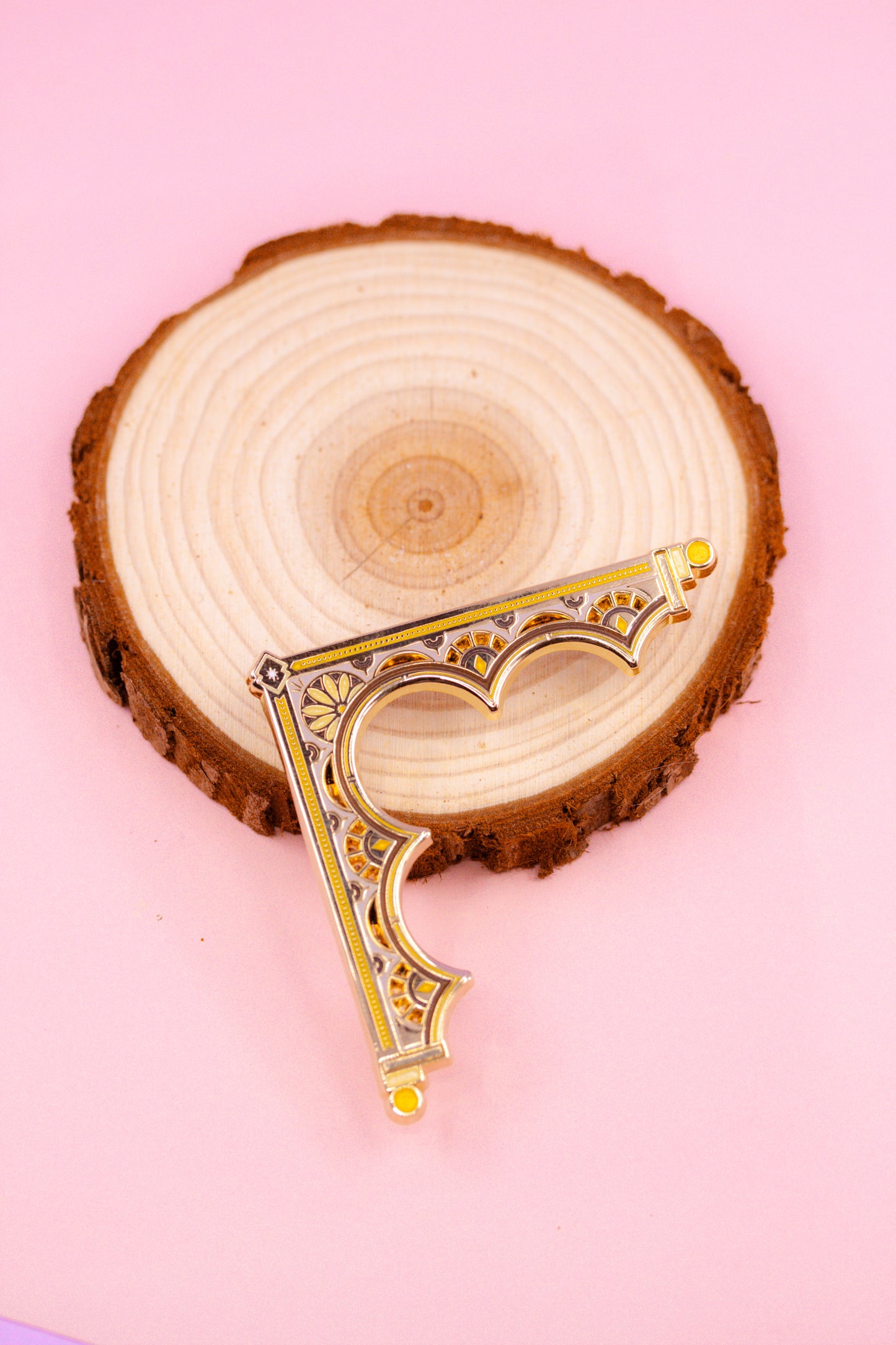 Decorative Corner Pins