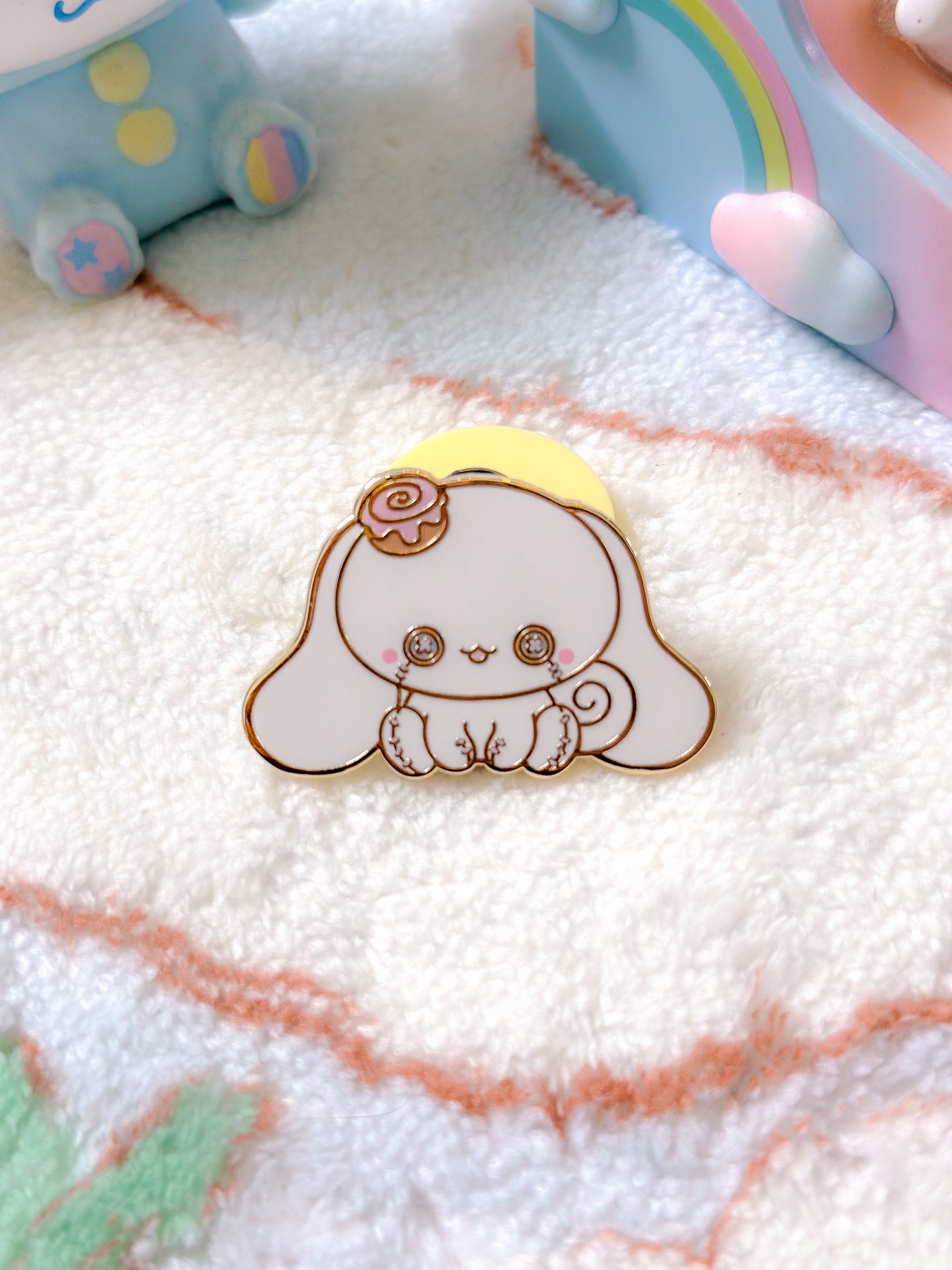 Swirl-Tail Pup Pin