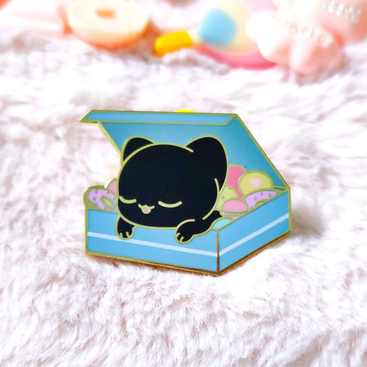 Kuro Dessert Box Enamel Pins